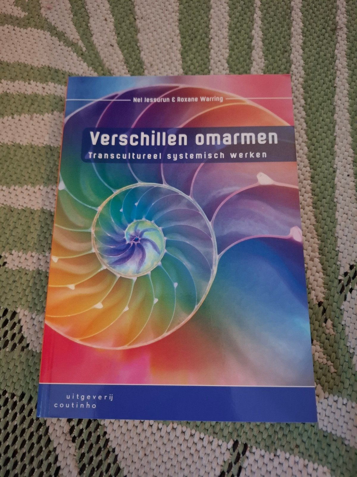 Roxane Warring - Verschillen omarmen (pedagogiek), Verzenden, Sociale wetenschap, Roxane Warring; Nel Jessurun, Zo goed als nieuw