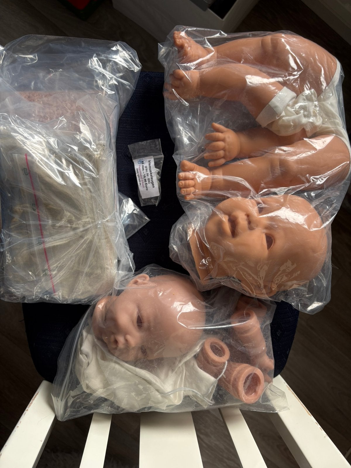 2 sets reborn kits met ogen en vulling, Verzamelen, Poppen, Ophalen of Verzenden, Nieuw, Fashion Doll, Levensecht of Reborn