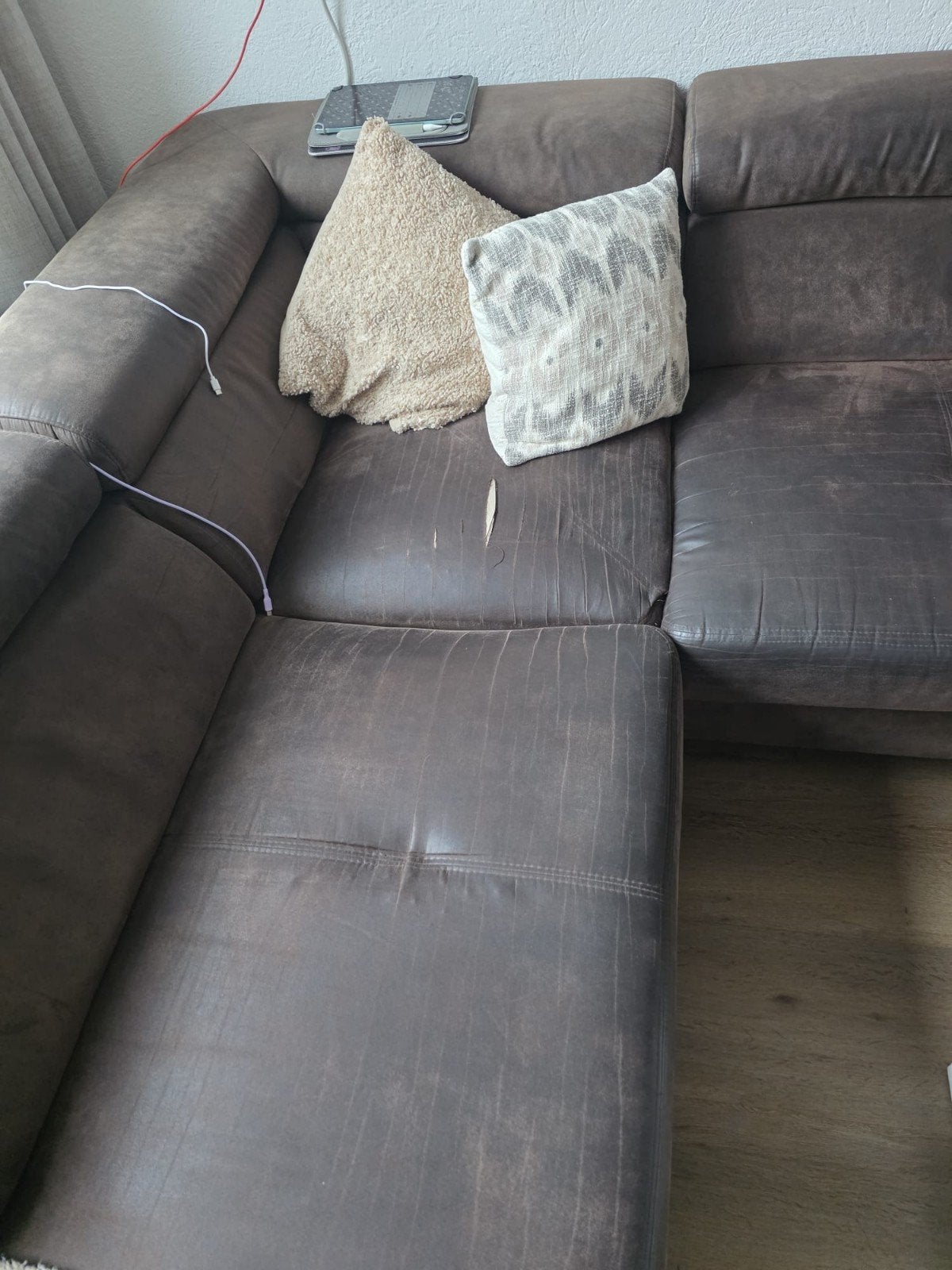 Hoekbank met lichte beschadigingen, gratis  af te halen., Huis en Inrichting, Banken | Bankstellen, Ophalen, 250 tot 300 cm, Gebruikt