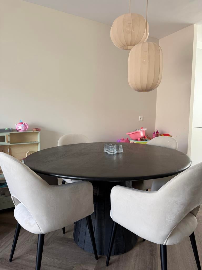 Ronde eettafel zwart eikenhout, Gebruikt, 100 tot 150 cm, Rond, Ophalen of Verzenden