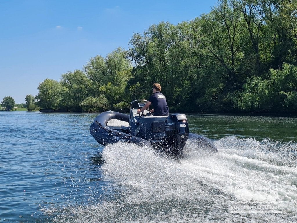 Bombard 500 Explorer, Mercury 50 pk, incl. trailer., Watersport en Boten, Rubberboten, Gebruikt, Bombard, 5 m, 2 m