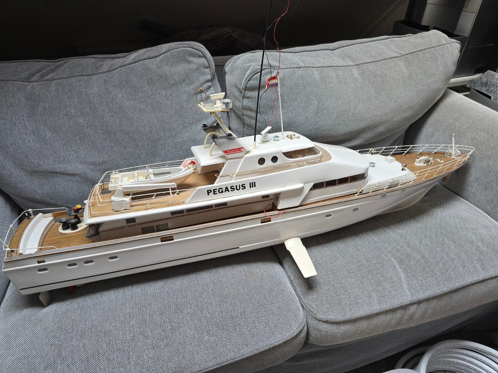Modelboot - Pegasus III, Hobby en Vrije tijd, Modelbouw | Boten en Schepen, Ophalen, Gebruikt