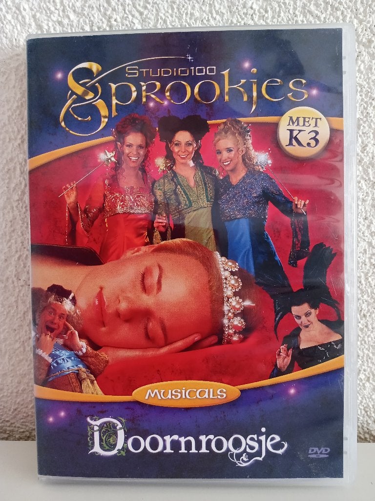 Sprookjes Musicals DVD met K3 : DOORNROOSJE (Studio 100), Show, Gebruikt, Alle leeftijden, Ophalen of Verzenden