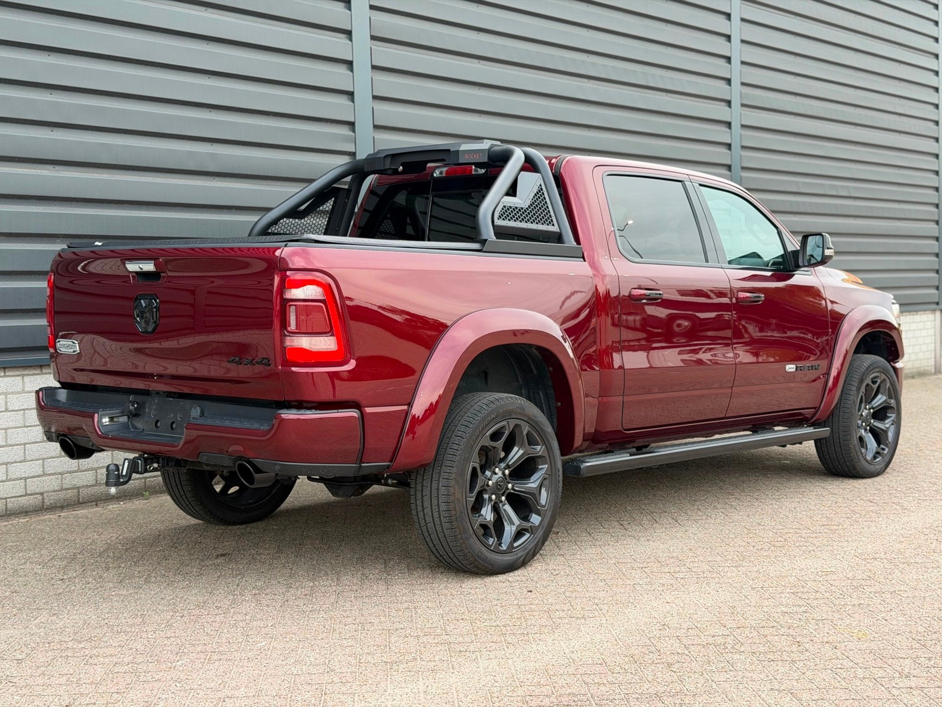 Dodge RAM 1500 5.7 V8 4x4 eTorque LIMITED LONGHORN EDITION, Auto's, Gebruikt, Leder, Vierwielaandrijving, 2480 kg