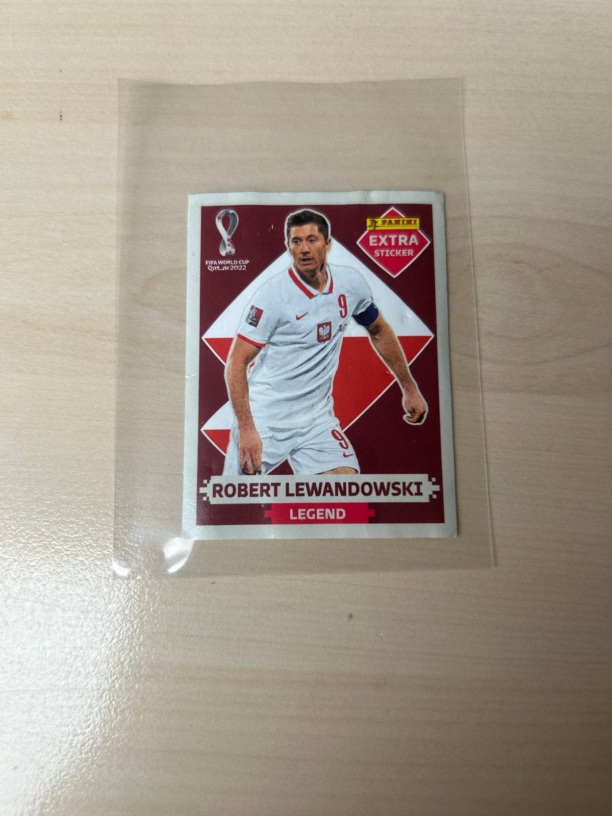 Panini FIFA World Cup 2022 Extra Sticker Robert Lewandowski, Ophalen of Verzenden, Zo goed als nieuw, Sport