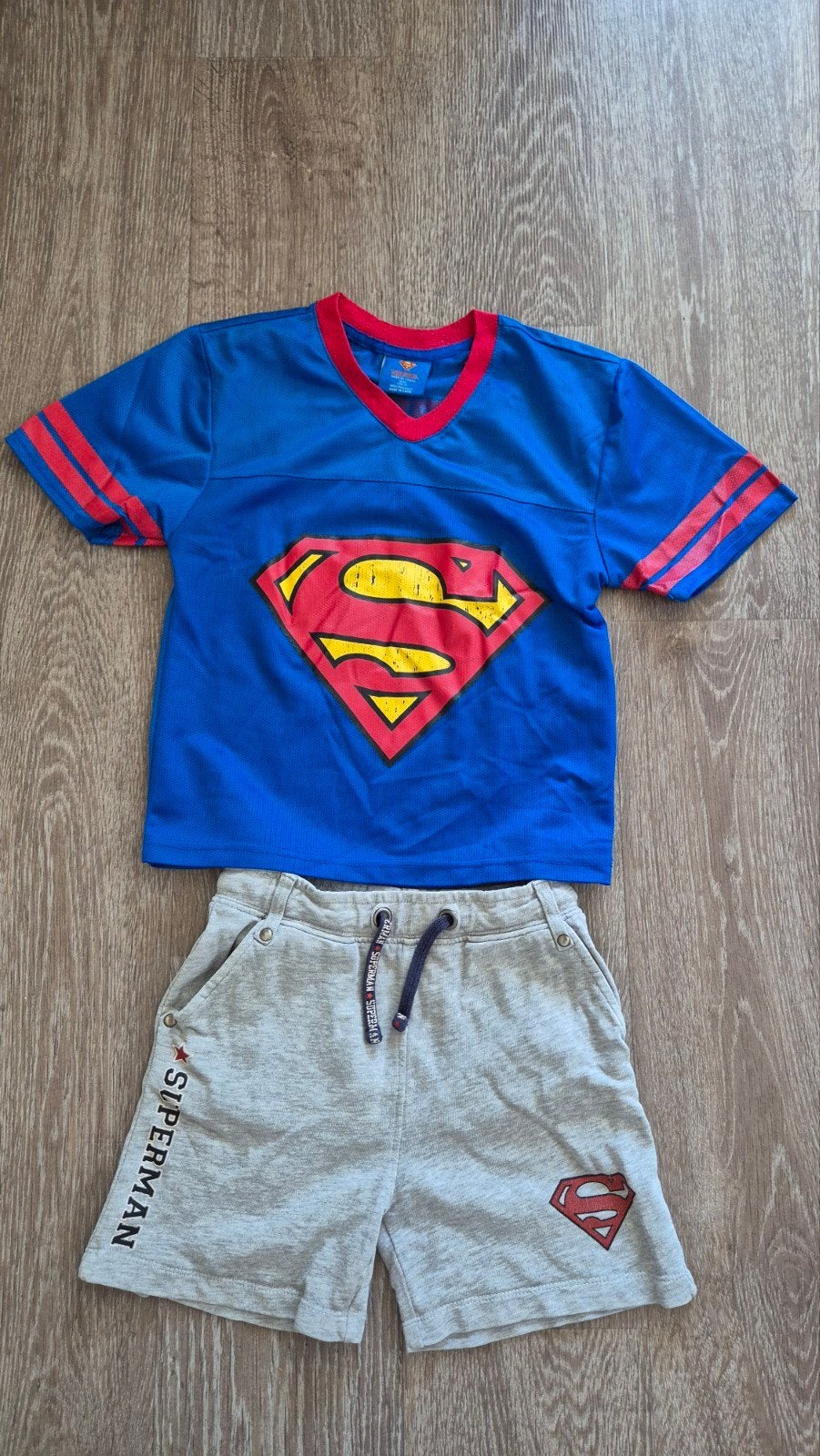 superman pakje mt 128/ 134, Kinderen en Baby's, Ophalen of Verzenden, Zo goed als nieuw, Jongen of Meisje