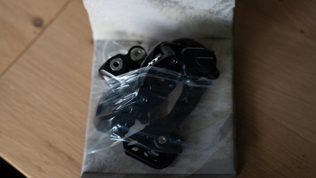 Shimano RD-M8050-GS XT Di2 achterderailleur, Shimano Deore, Nieuw, Ophalen of Verzenden, Derailleur of Ketting