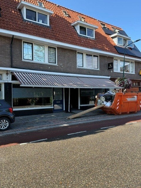 Zonnescherm knikarm, Ophalen, Gebruikt, 450 cm of meer, Elektrisch