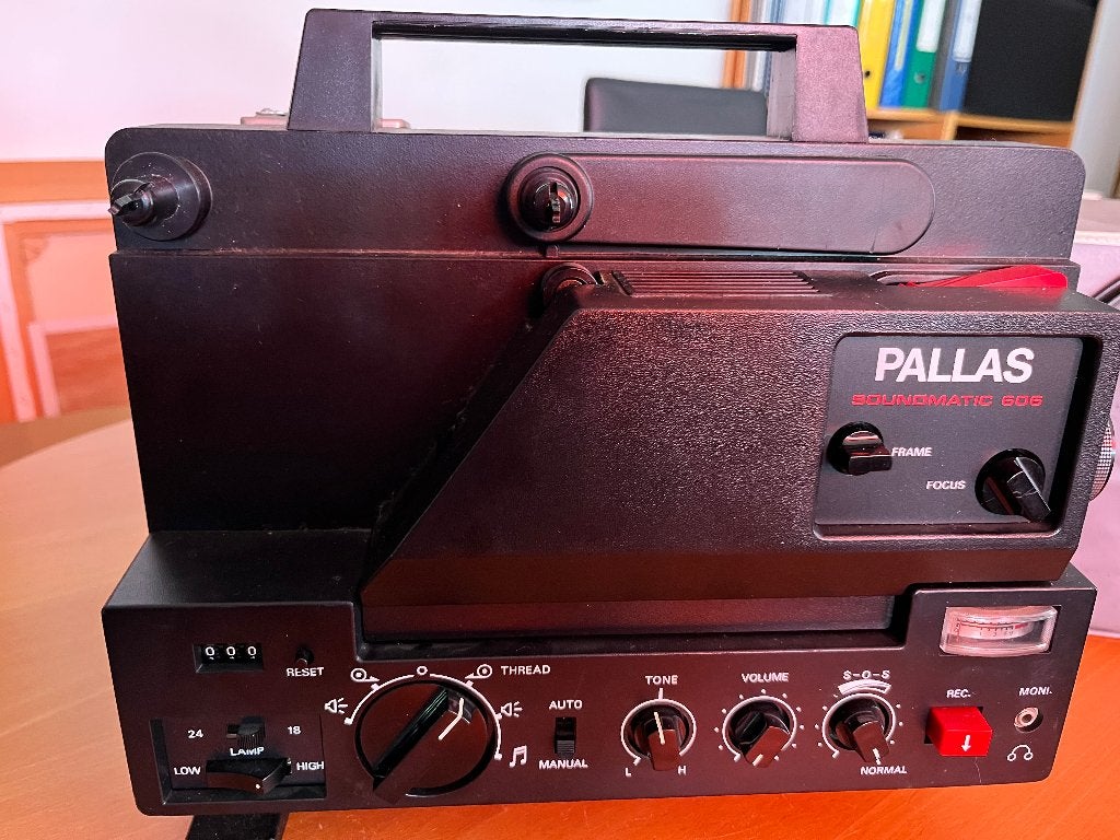 Pallas Bolingmatic 808 8mm Filmprojector met spoelen, Ophalen, 1960 tot 1980, Projector