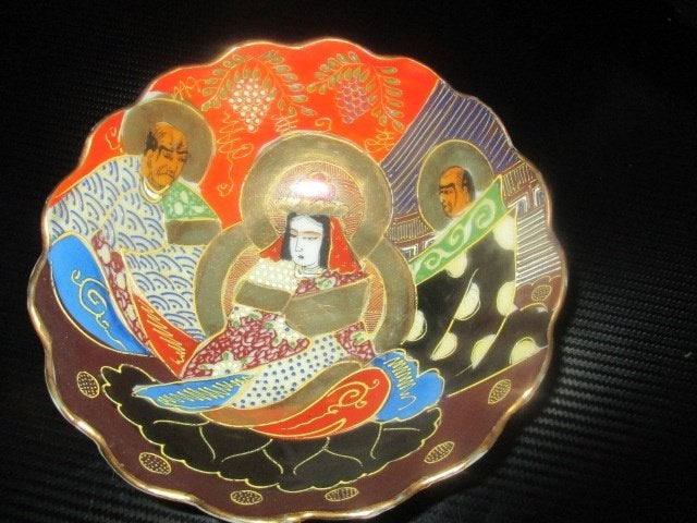 Japanse porseleinen schaal, Ophalen