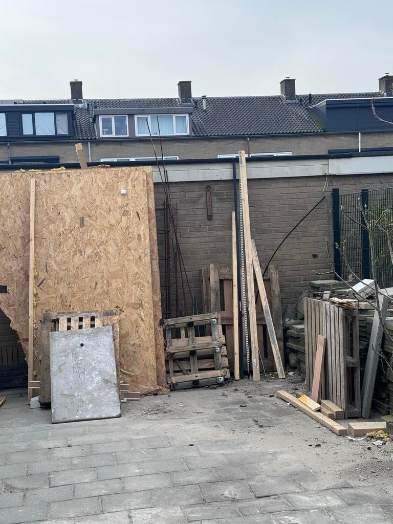 Gratis hout: pallets, afdekplaten en meer, Ophalen, Gebruikt, Pallet, Minder dan 200 cm