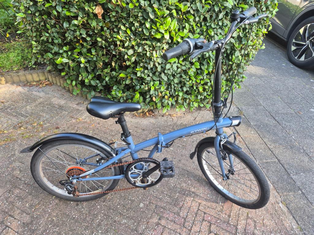 B'Twin vouwfiets met 6 versnellingen, Fietsen en Brommers, Fietsen | Vouwfietsen, Gebruikt, Versnellingen, Totaal opvouwbaar, Ophalen