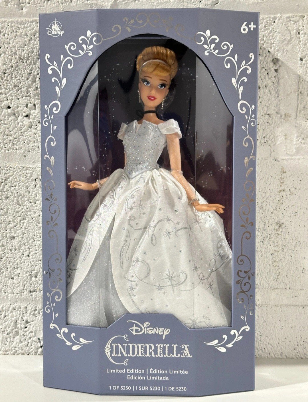 Disney limited edition doll cinderella, Ophalen, Disnsy, Disney, Zo goed als nieuw