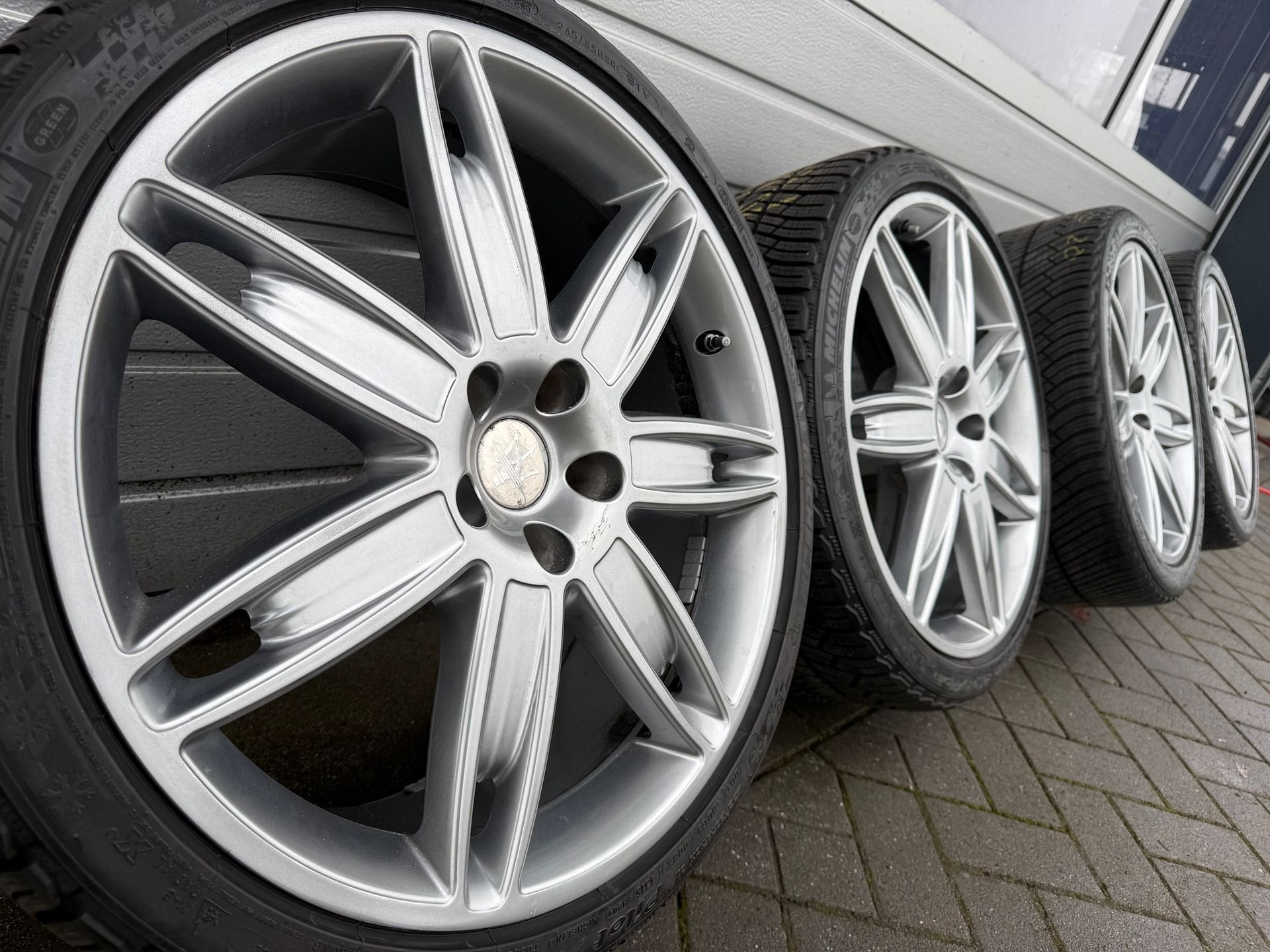 set 20 inch Maserati GTS Quattroporte velgen winterbanden, Auto-onderdelen, Banden en Velgen, -, -, Banden en Velgen, 20 inch