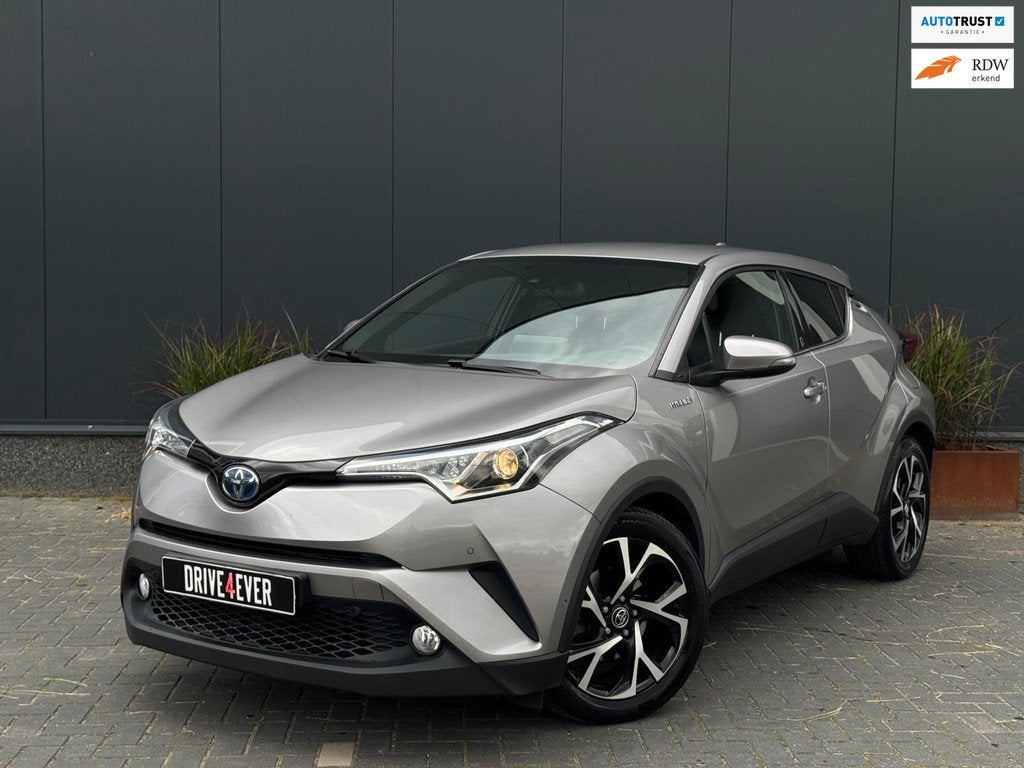 Toyota C-HR 1.8 Hybrid Active M20 NAVI | LED | CAMERA | SPOR, Auto's, Stof, 4 cilinders, Met garantie (alle), 98 pk