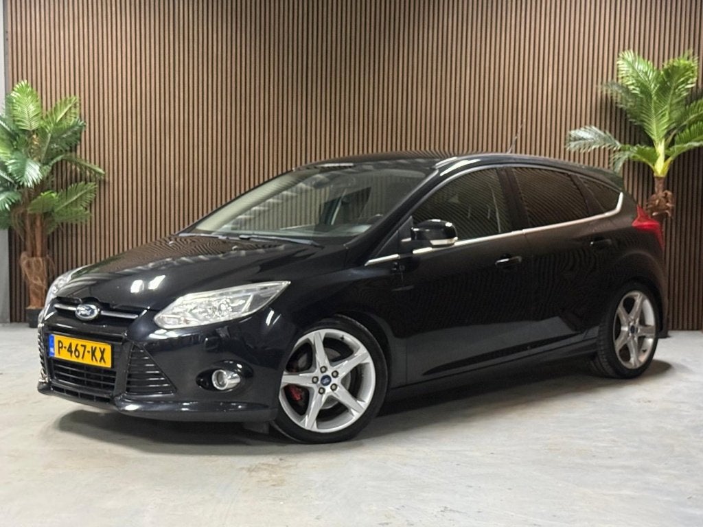 Ford Focus 1.6 EcoB. Titanium (bj 2011), Auto's, Gebruikt, 4 cilinders, Zwart, 665 kg