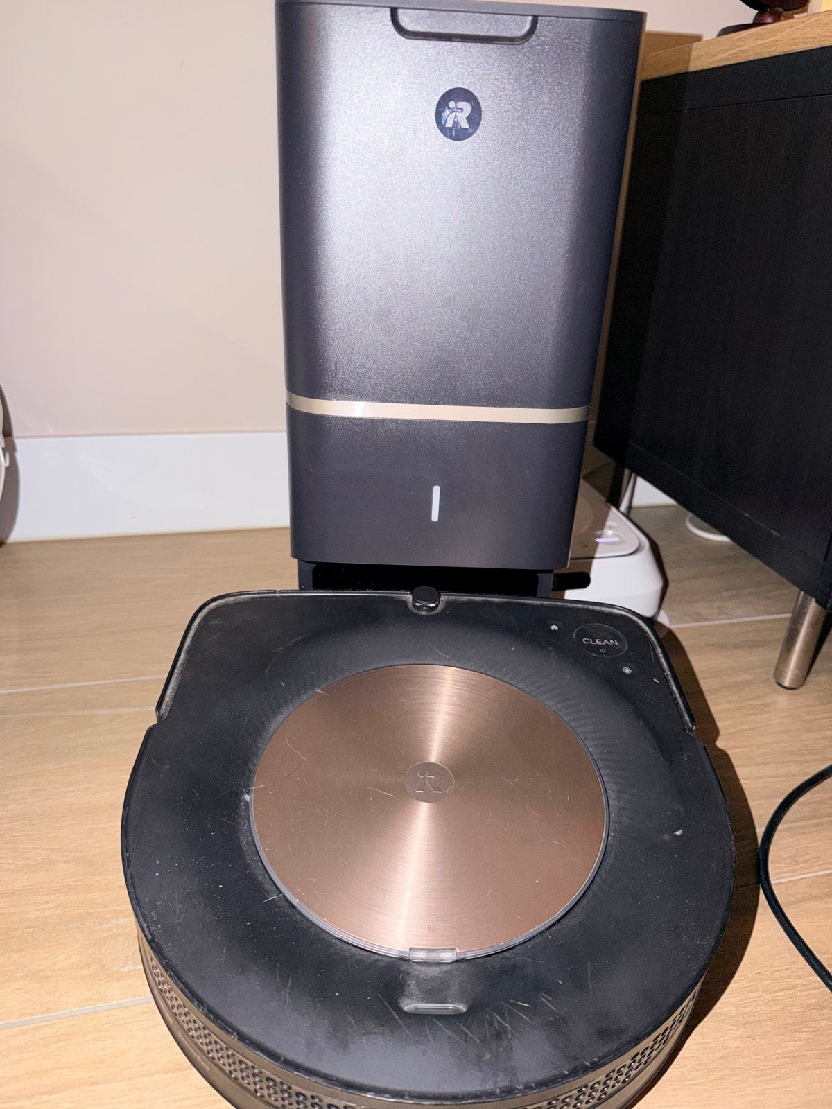 iRobot Roomba Robotstofzuiger met zelflegende basis, Ophalen, Gebruikt, IRobot, Automatisch legen