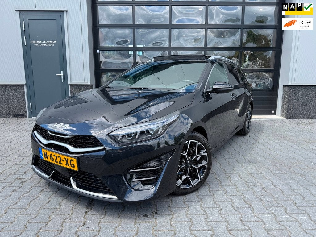 Kia Ceed Sportswagon 1.5 T-GDi GT-Line Nieuwstaat en VOL opt, Voorwielaandrijving, Gebruikt, 160 pk, Zwart