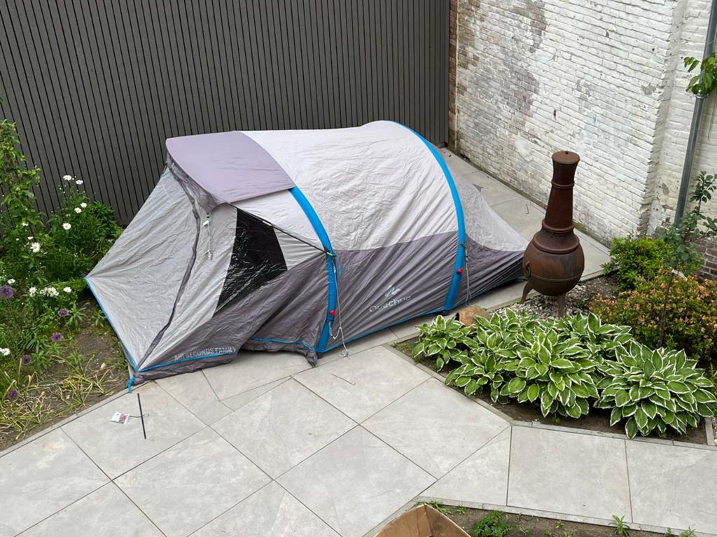 Quechua, air seconds family 4. Opblaasbare tent, Caravans en Kamperen, Tenten, Zo goed als nieuw, Ophalen of Verzenden
