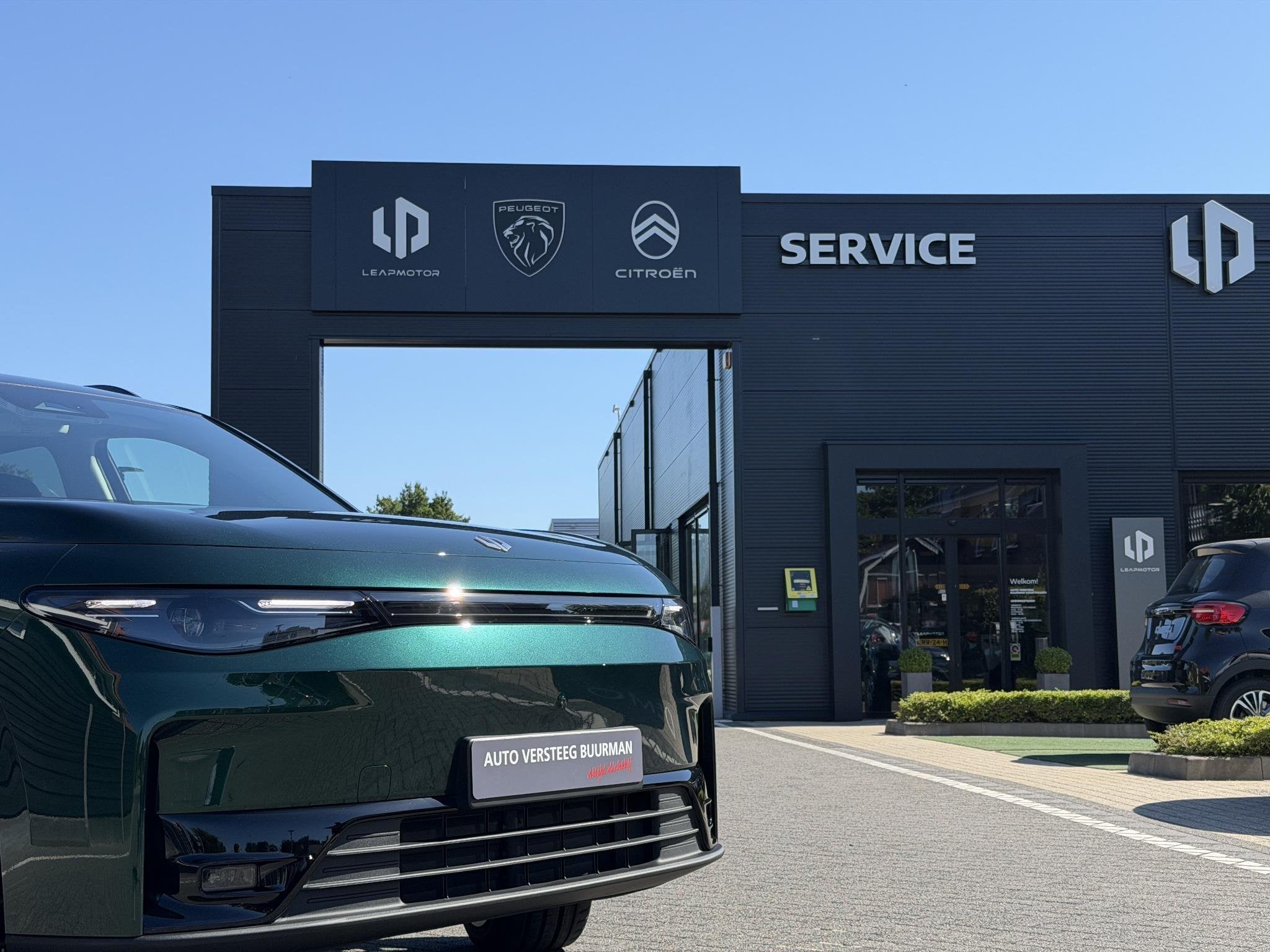 Leapmotor C10 Design ProMax 81.9 kWh 300PK Automaat Navigati, Auto's, Automaat, 12 maanden, Achterwielaandrijving, Zwart