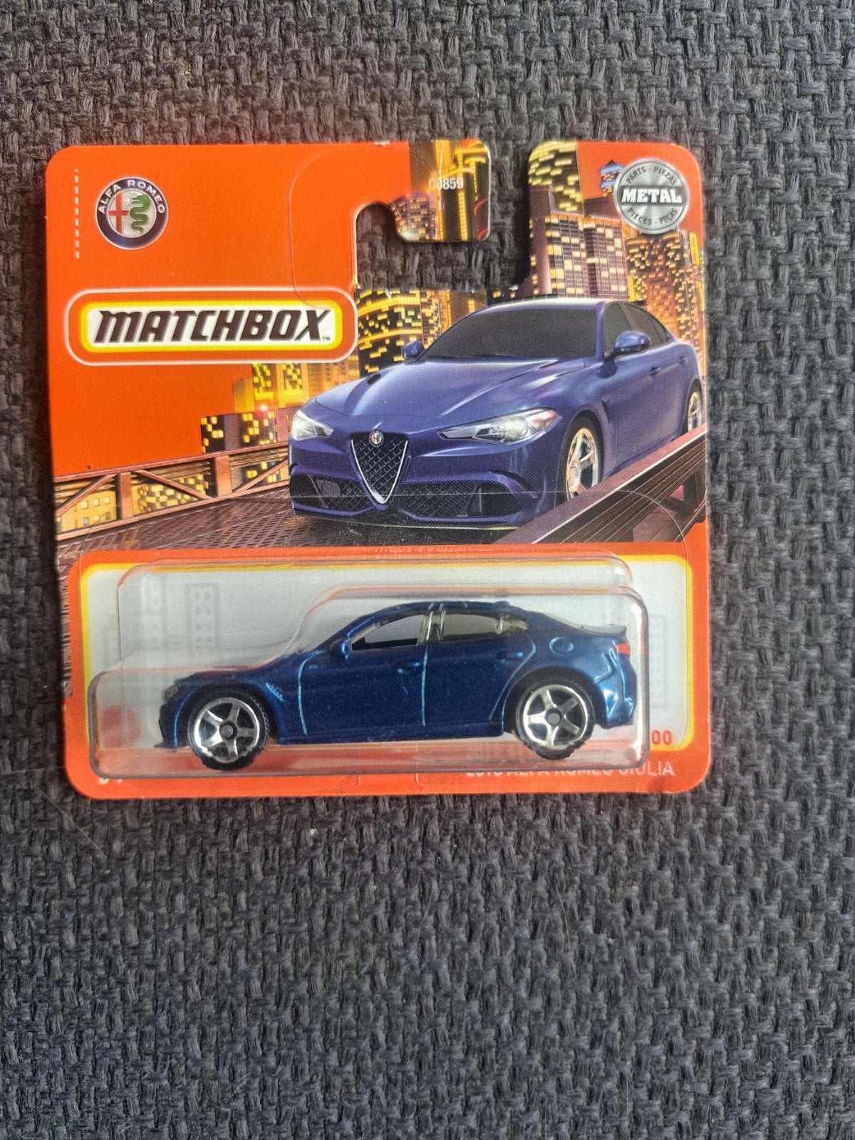 matchbox model 2016 alfa romeo giulia, Auto, Uk, Ophalen of Verzenden, Zo goed als nieuw