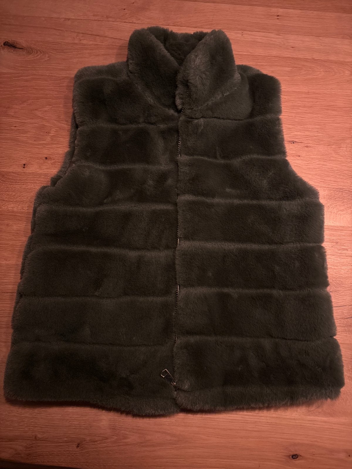 Donkergroen faux fur gilet van Catch Me, Kleding | Dames, Ophalen of Verzenden, Zo goed als nieuw, Maat 38/40 (M), Groen