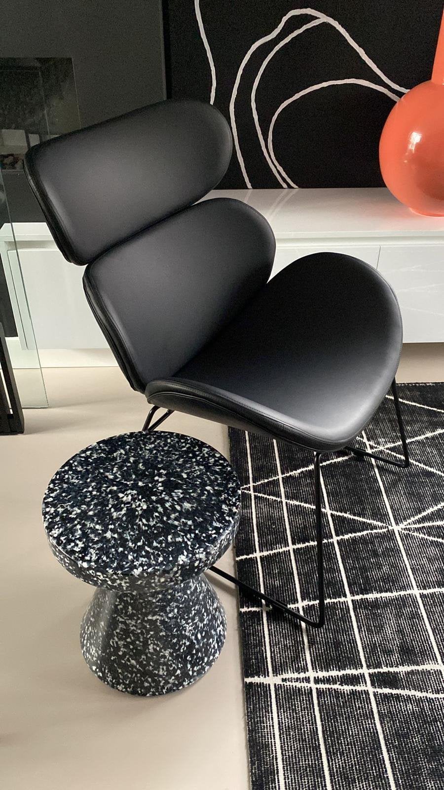 2 kleden zwart wit 250 x  350, geometrisch wol handgemaskt, Ophalen, Zo goed als nieuw, Wit, Tapijt