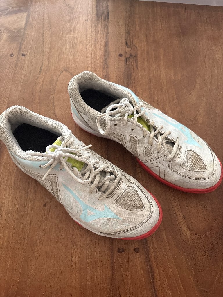 Hockeyschoenen (39) buiten, Sport en Fitness, Ophalen, Gebruikt, Schoenen