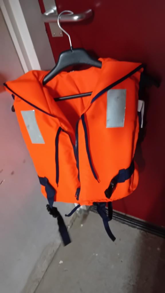 Zwemvestje nieuw tot 40 kg, Watersport en Boten, Watersportkleding, Ophalen of Verzenden, Nieuw, Kind, Reddingsvest of Zwemvest