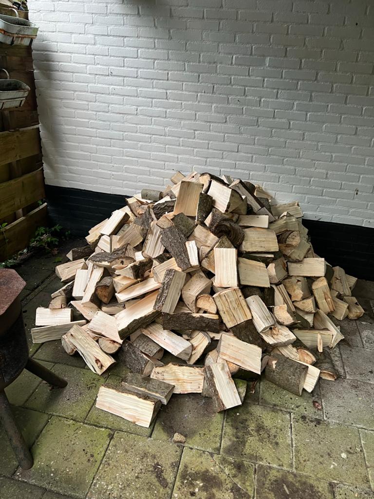 Gekloofd haardhout 1,5 tot 2 kuub, Minder dan 3 m³, Ophalen, Overige houtsoorten, Blokken