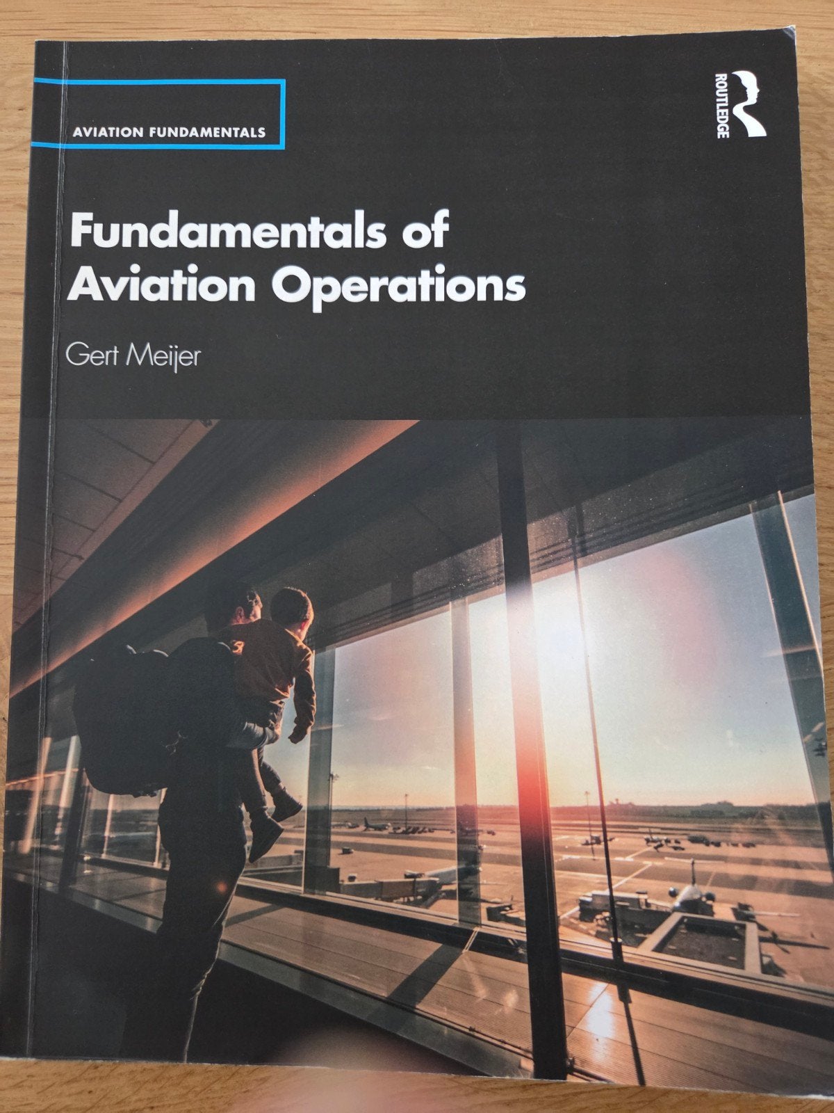 Fundamentals of Aviation Operations - Gert Meijer, Ophalen of Verzenden, Zo goed als nieuw, HBO, Gert Meijer