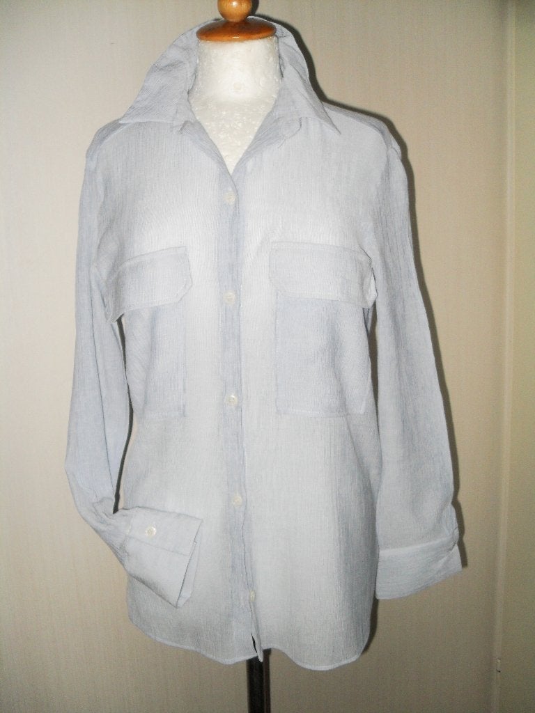 Lichtblauwe blouse maat M Nieuw  stof Stretch crepe, Kleding | Dames, Verzenden, Nieuw, Maat 38/40 (M), Blauw