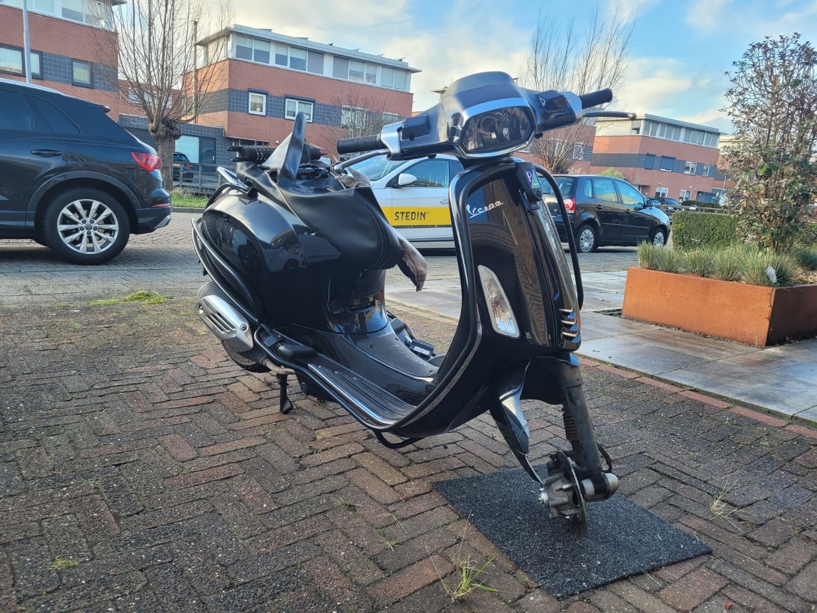Klusproject zwarte Vespa sprint, Ophalen, Gebruikt, Benzine
