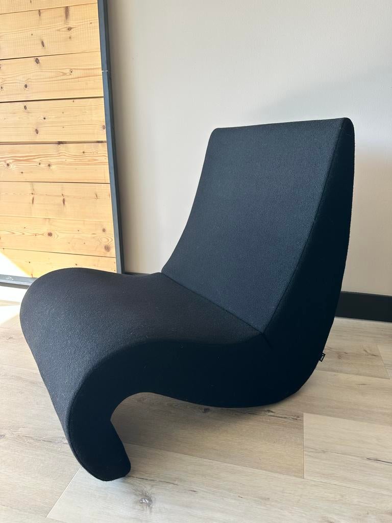 Vitra Amoebe Lounge Chair - Verner Panton Design Icoon, Huis en Inrichting, Stoelen, Ophalen, Zwart, Zo goed als nieuw, Eén