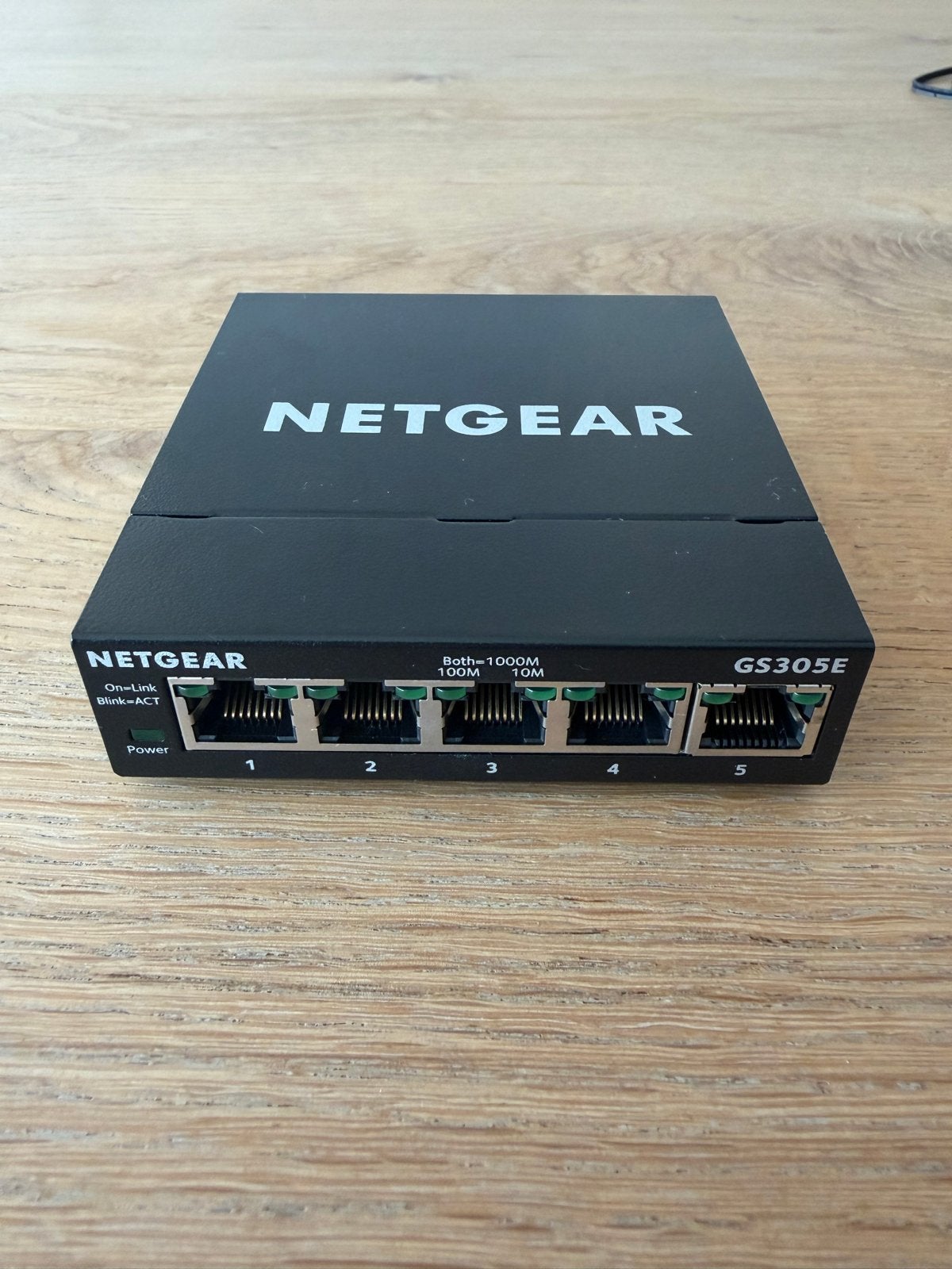 Netgear GS305E 5-poorts Managed Gigabit Ethernet Switch, Ophalen of Verzenden, Zo goed als nieuw