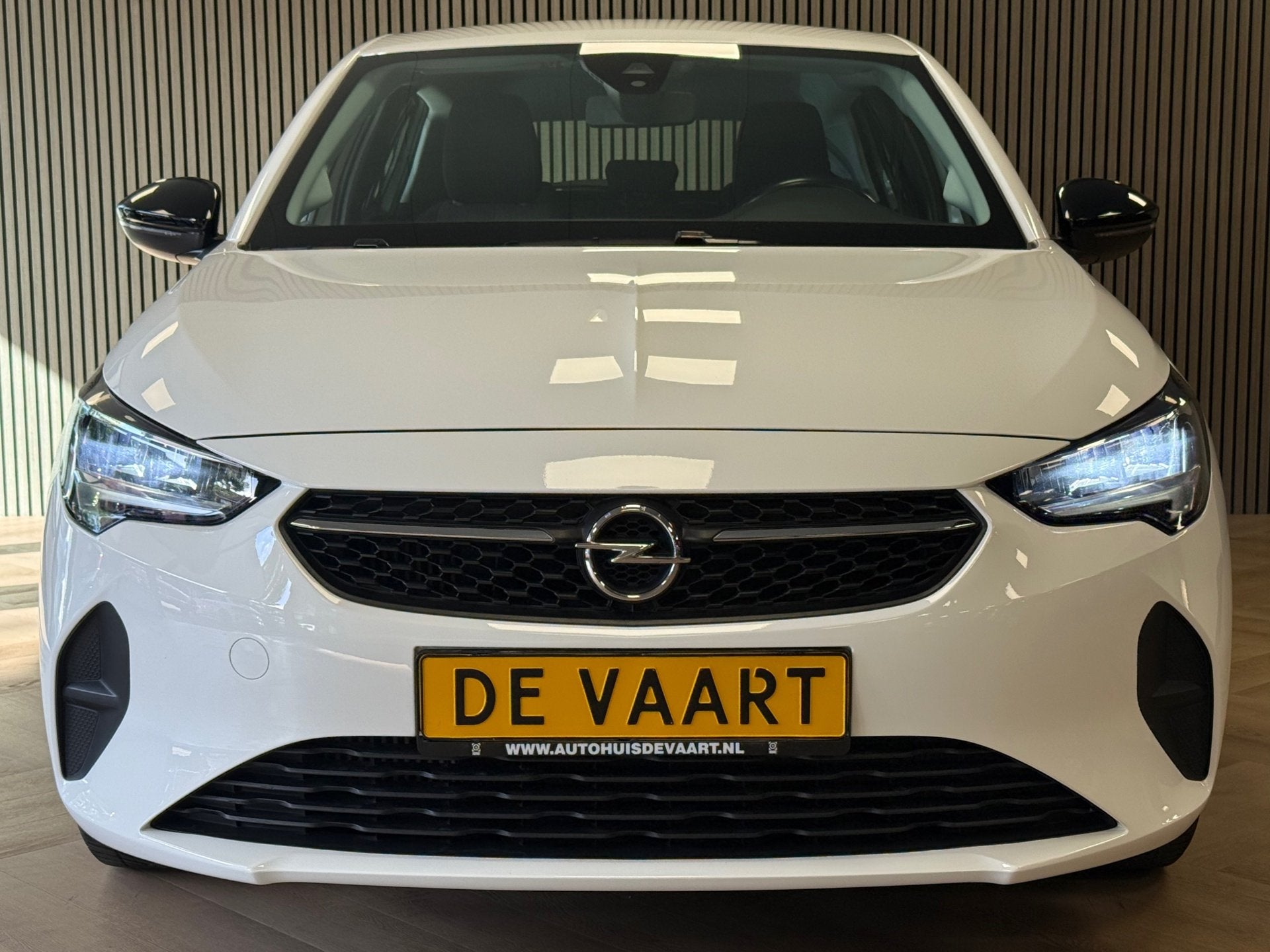 Opel Corsa 1.2 Edition AUTOMAAT CLIMATE CRUISE CONTROL PDC L, Auto's, Dealer onderhouden, Gebruikt, Zwart, 1199 cc