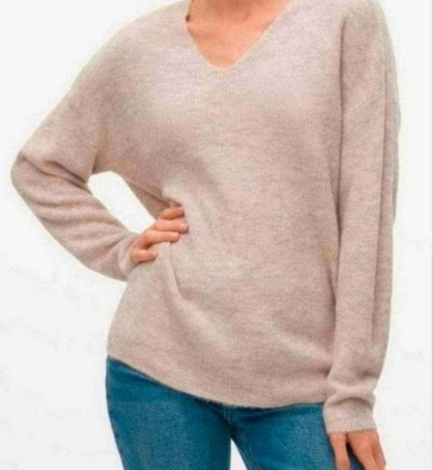 Camilla V-hals Trui nieuw maat L/XL, Beige, Maat 46/48 (XL) of groter, Nieuw, Ophalen of Verzenden