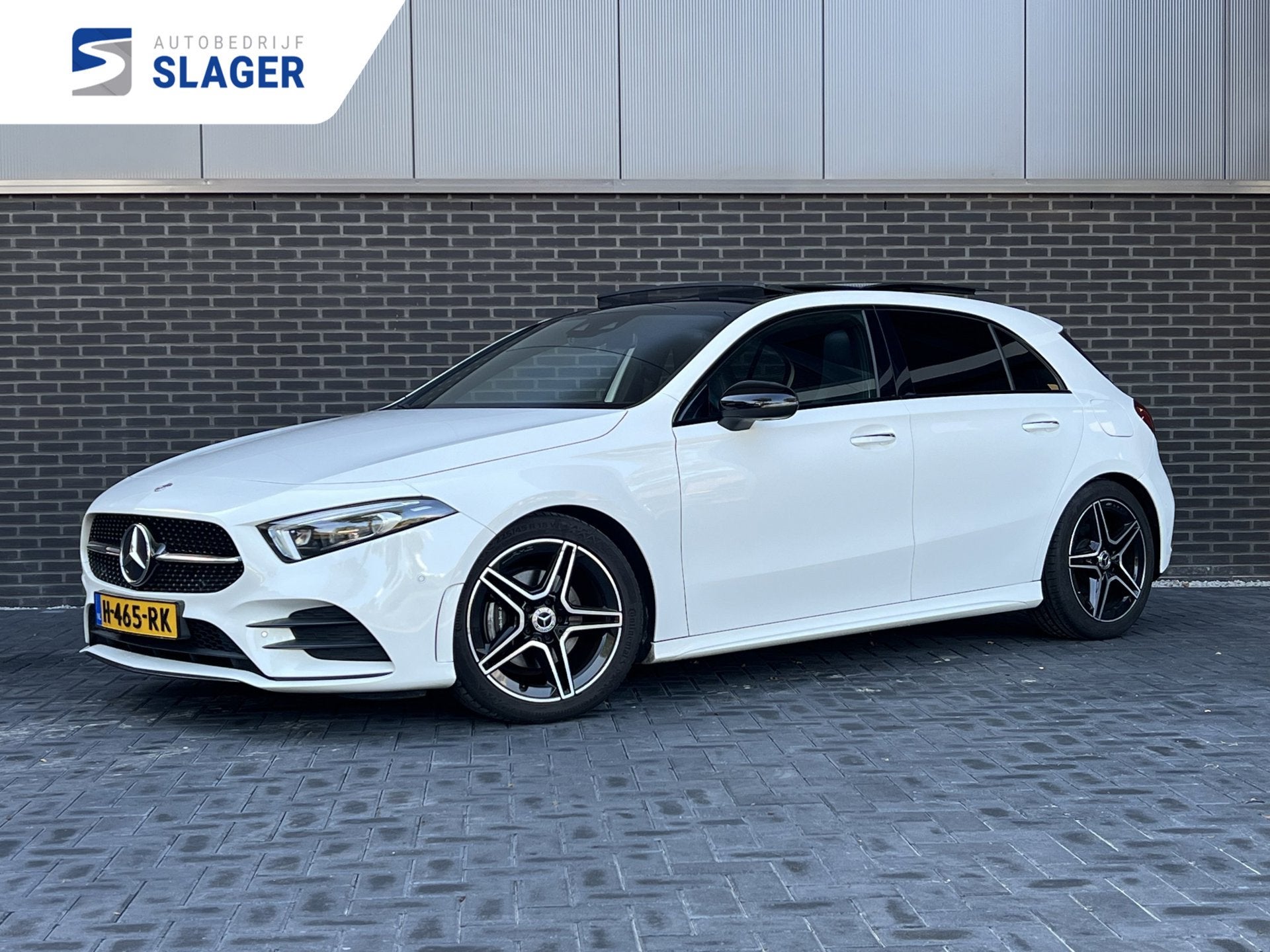 Mercedes-Benz A-klasse 180 Business Solution AMG - Pano|Came, Auto's, 136 pk, Gebruikt, 4 cilinders, Alcantara
