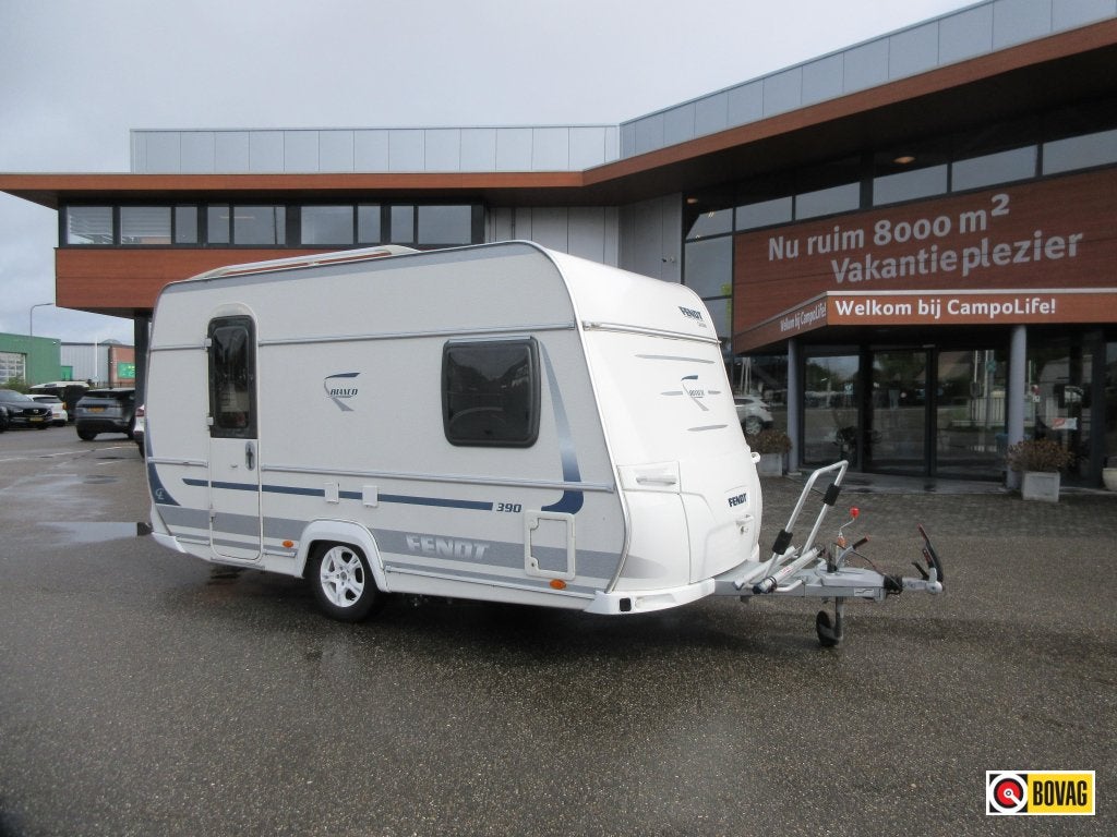 Fendt Bianco 390 FH COMPACT MET VOORTENT, Caravans en Kamperen, Schokbreker, Lengtebed, Treinzit, Tot en met 3