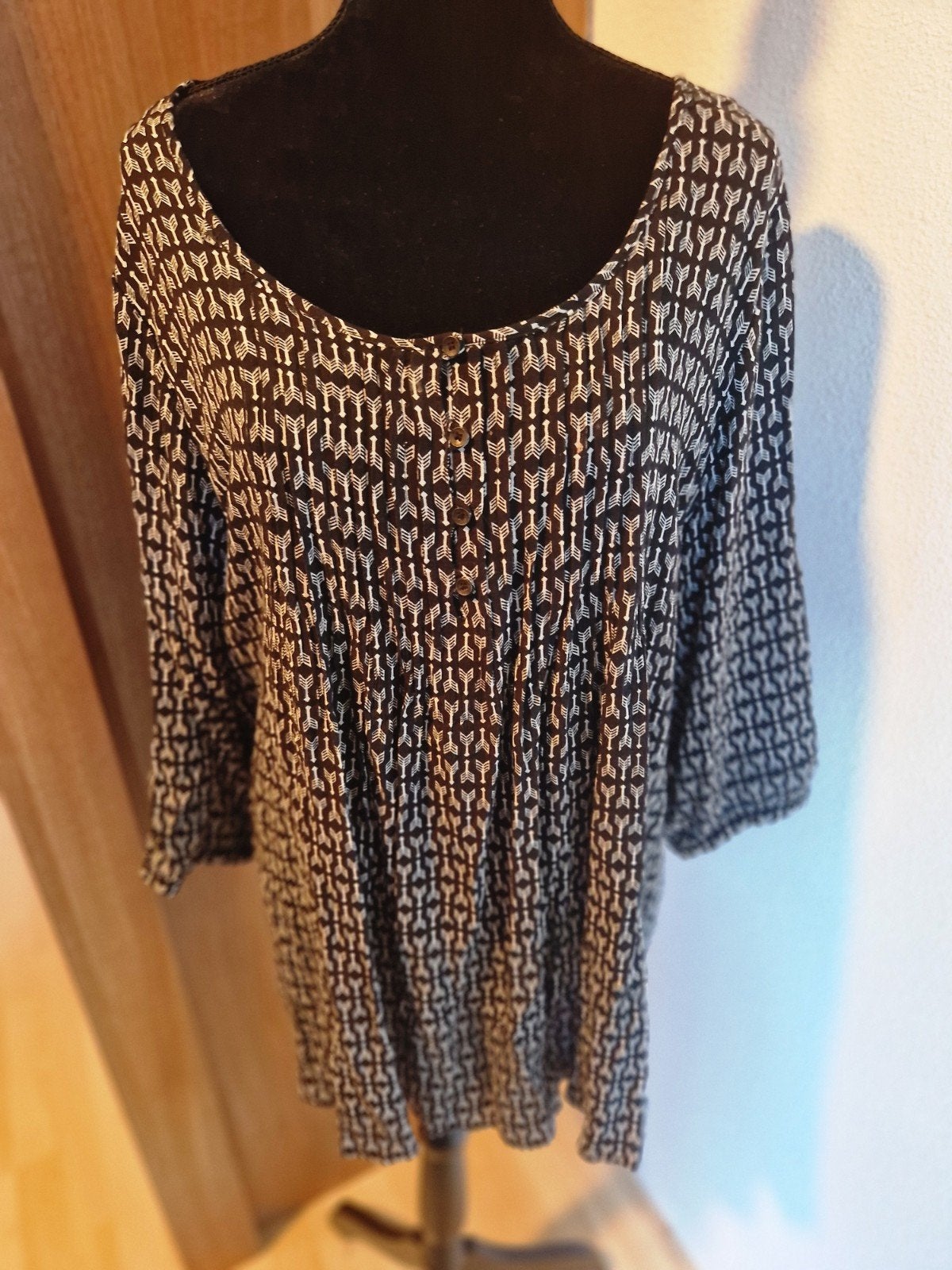 MS Mode Tuniek Zwart/Wit Pijlprint Maat 52, Ophalen of Verzenden