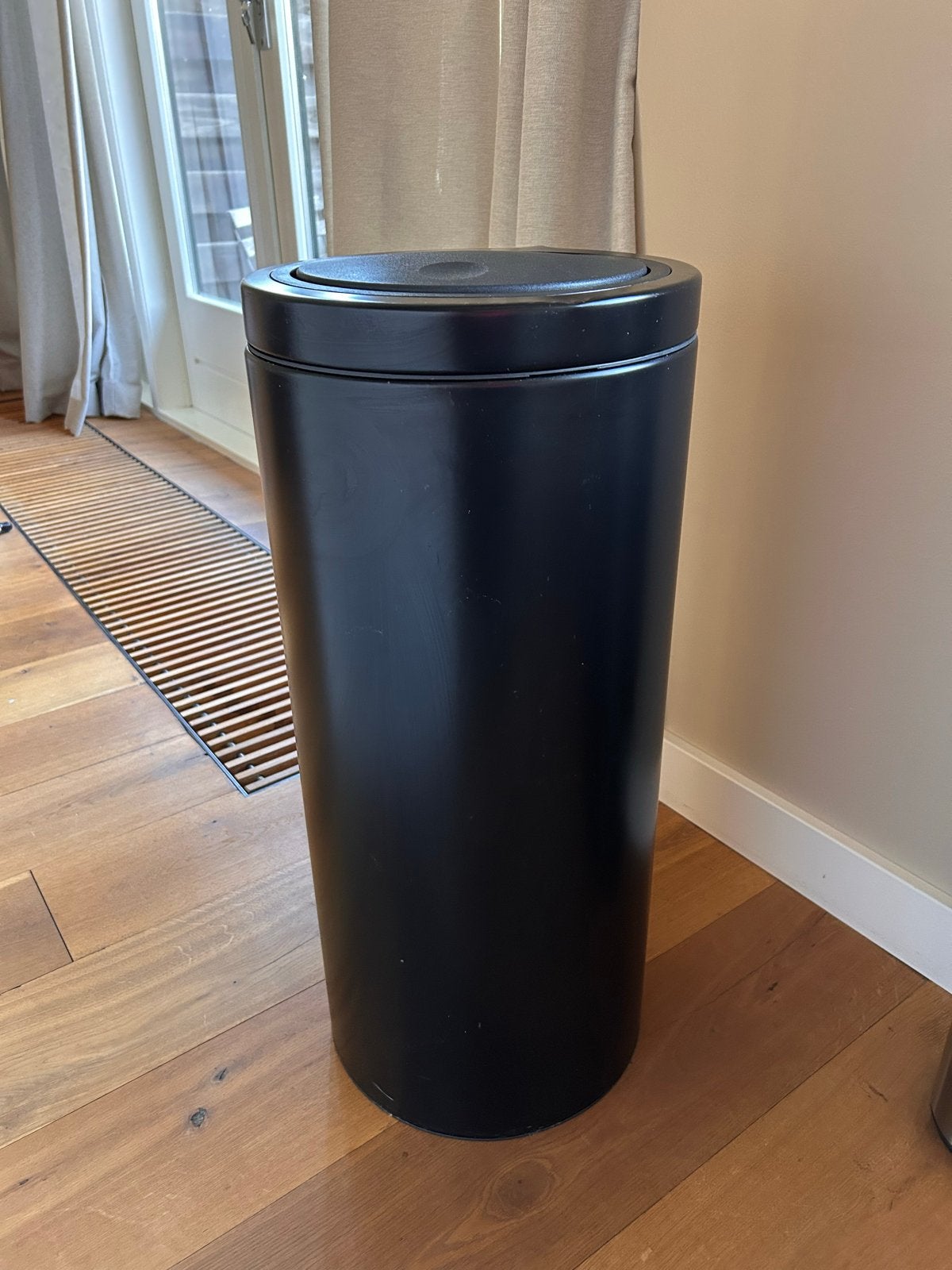 Brabantia Touch Bin 30L met uitneembare binnenemmer, Ophalen, 50 – 75, Gebruikt, 20 tot 30 liter