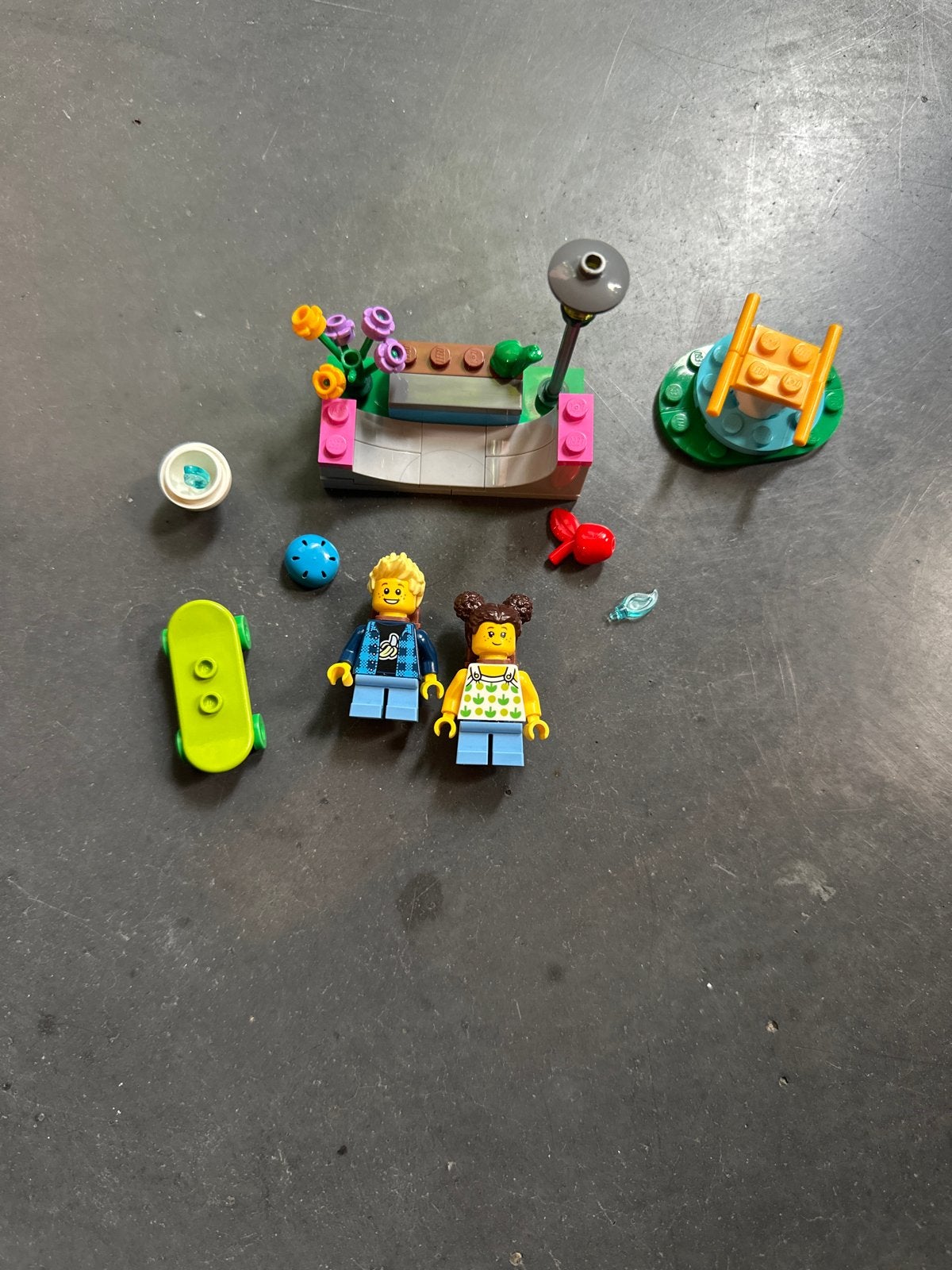 Lego city 30588 skatebaan, Inclusief minifiguren, Lego, Ophalen of Verzenden, Complete set