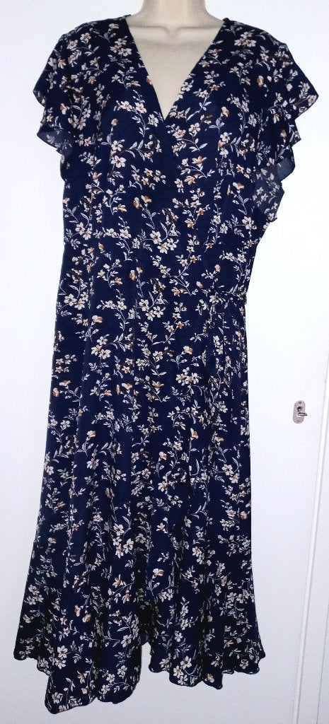 Shein Curve wikkel jurk maat 3XL (46/48), Kleding | Dames, Ophalen of Verzenden, Zo goed als nieuw, Meerkleurig, Jurk