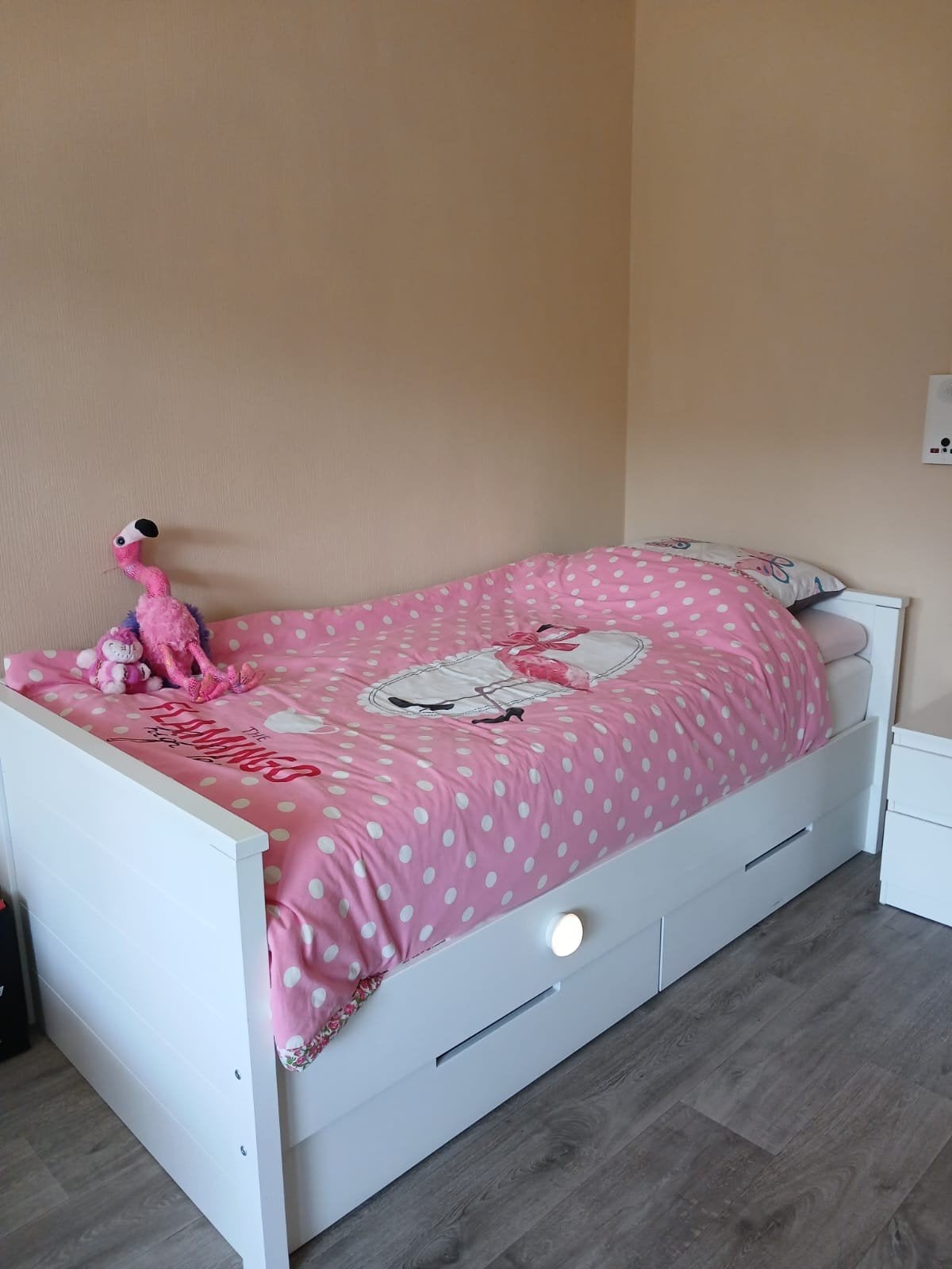Mooi ikea bed als nieuw, Ophalen, Eenpersoons, Wit, Zo goed als nieuw