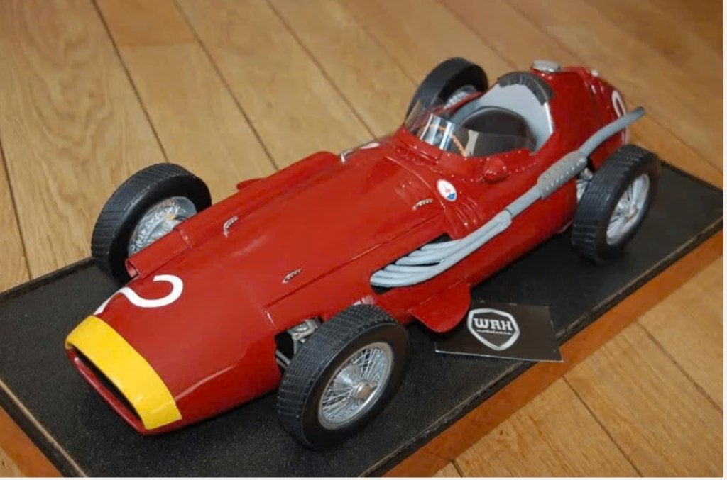 1:8 MASERATI 250F #2 F1 by Javan Smith UNIEK handbuilt WRH, Hobby en Vrije tijd, Modelauto's | 1:5 tot 1:12, Ophalen, Zo goed als nieuw