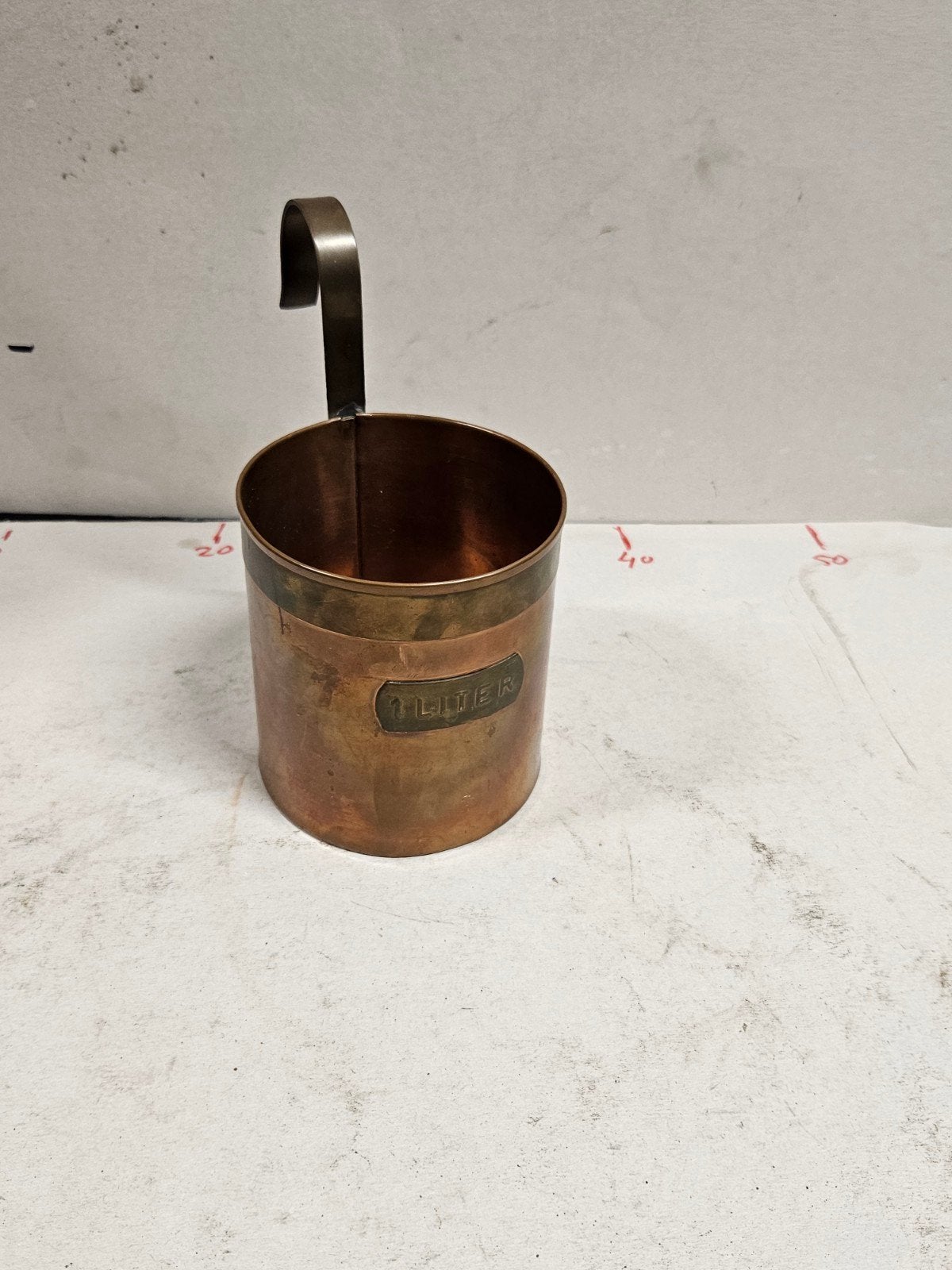 Antieke Koperen Maatbeker 1 Liter met Messing Rand, Antiek en Kunst, Antiek | Koper en Brons, Ophalen of Verzenden