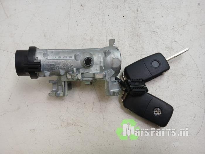 Kontaktslot + Sleutel van een Volkswagen Golf, Gebruikt, -, Volkswagen, -
