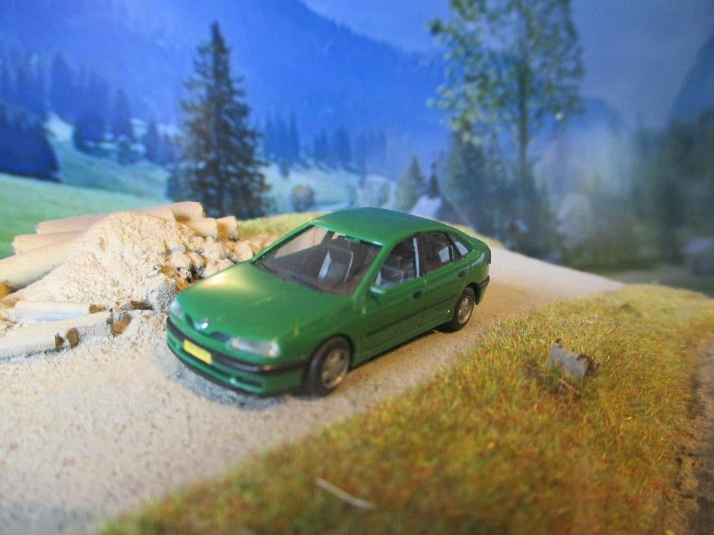 Renault Laguna - Herpa groen met Nederlandse nummerborden, Ophalen of Verzenden, Gebruikt, Auto, Herpa