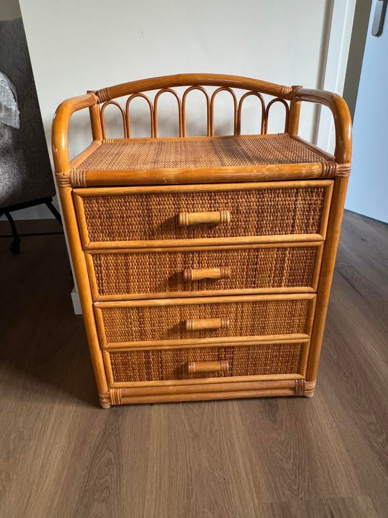 Vintage rotan ladenkastje jaren 70 . Boho riet, bamboe, Ophalen, 50 tot 100 cm, Zo goed als nieuw, 3 of 4 laden