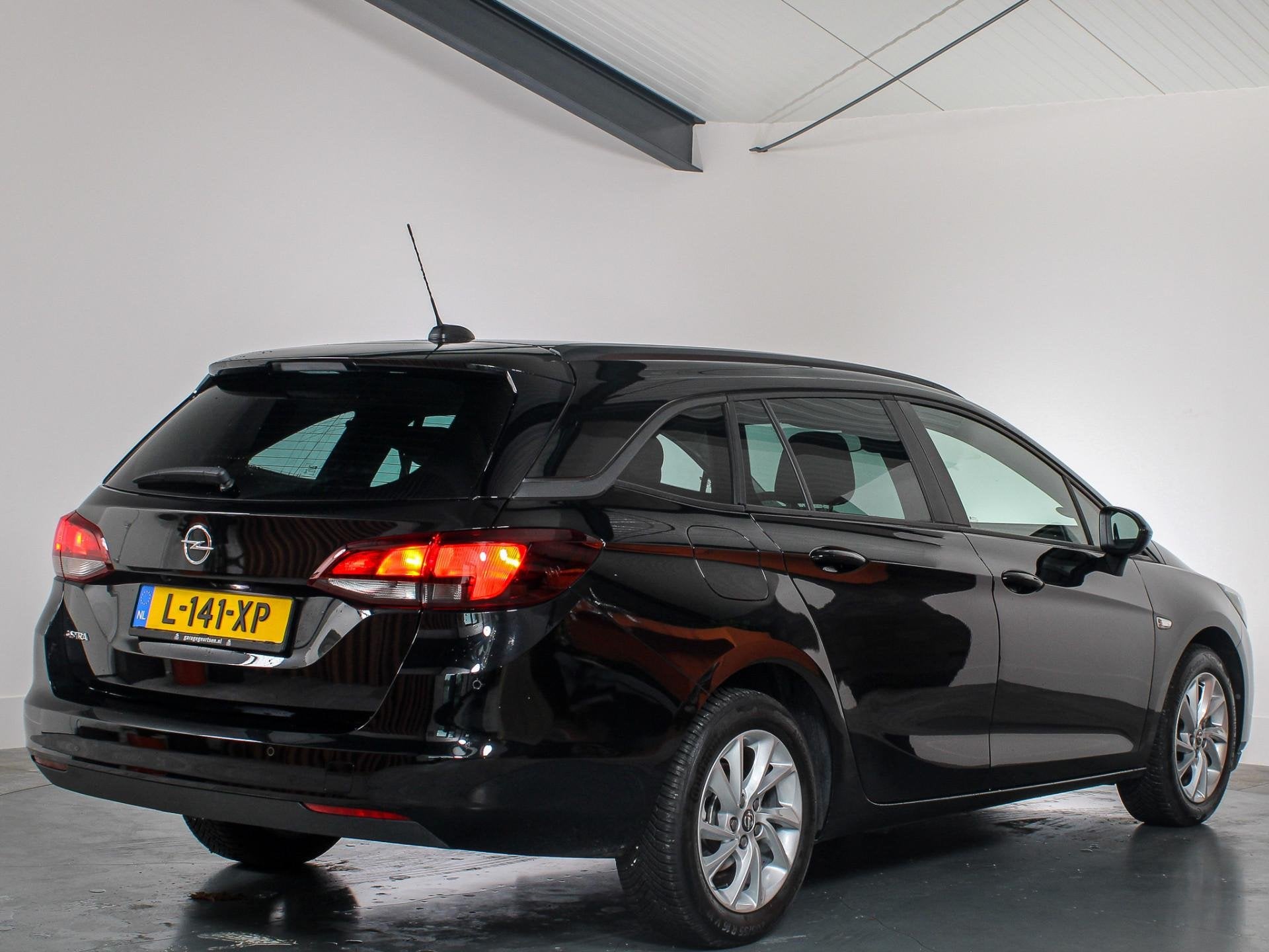 Opel Astra Sports Tourer 1.4T 145PK! Ultimate, LED, Cruise C, Auto's, 145 pk, Gebruikt, Alcantara, Zwart